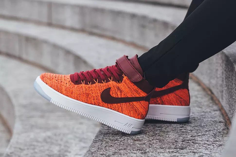 Dostupna kolekcija Nike WMNS Air Force 1 Ultra Flyknit 43182_1