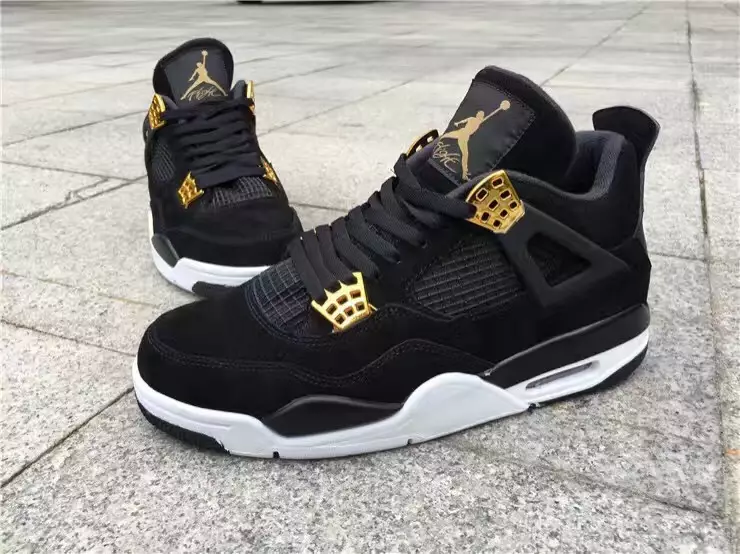 Útgáfudagur Air Jordan 4 Royalty