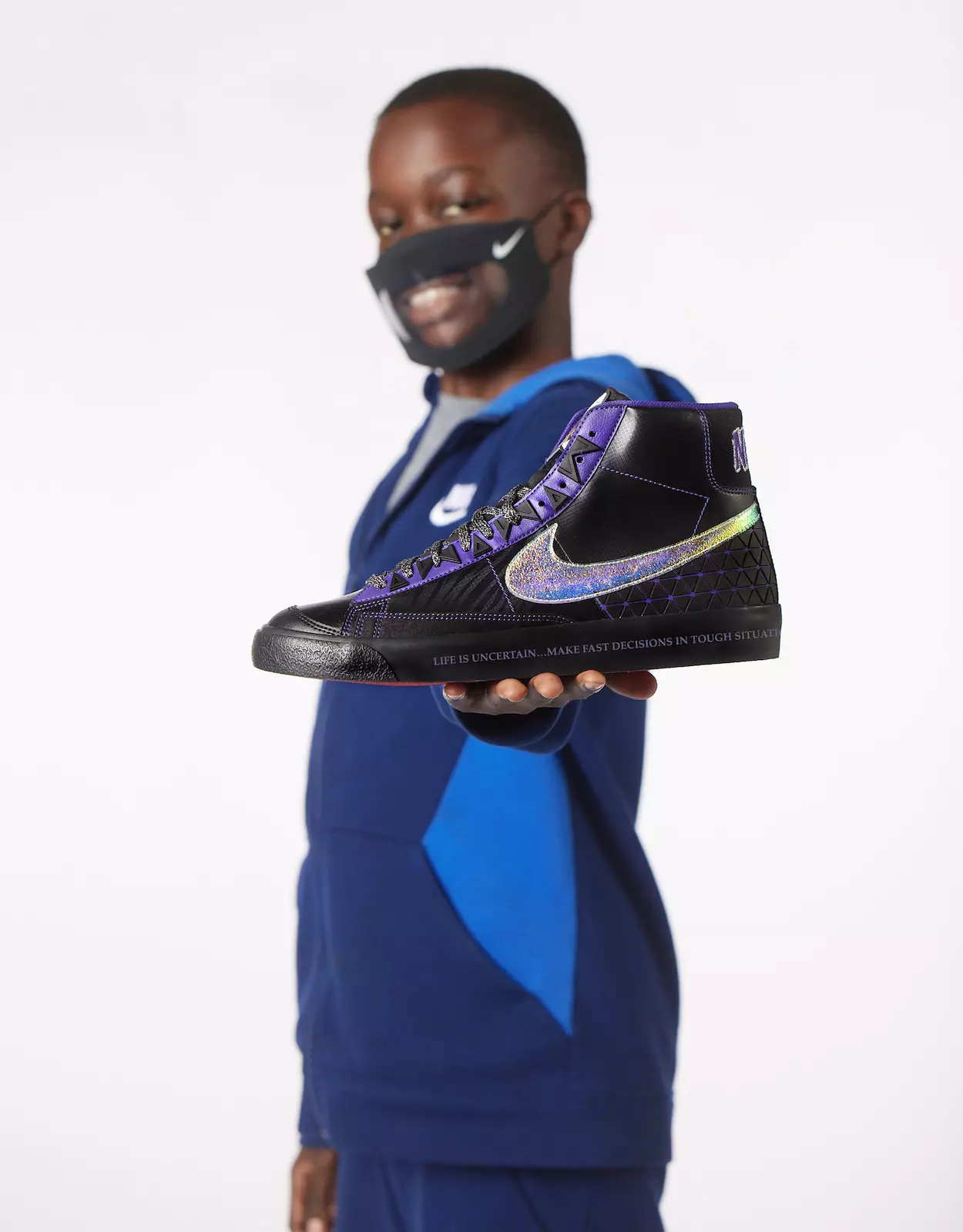 Ayman Wamala Nike Blazer Mid 77 Doernbecher 2022 Датум на објавување