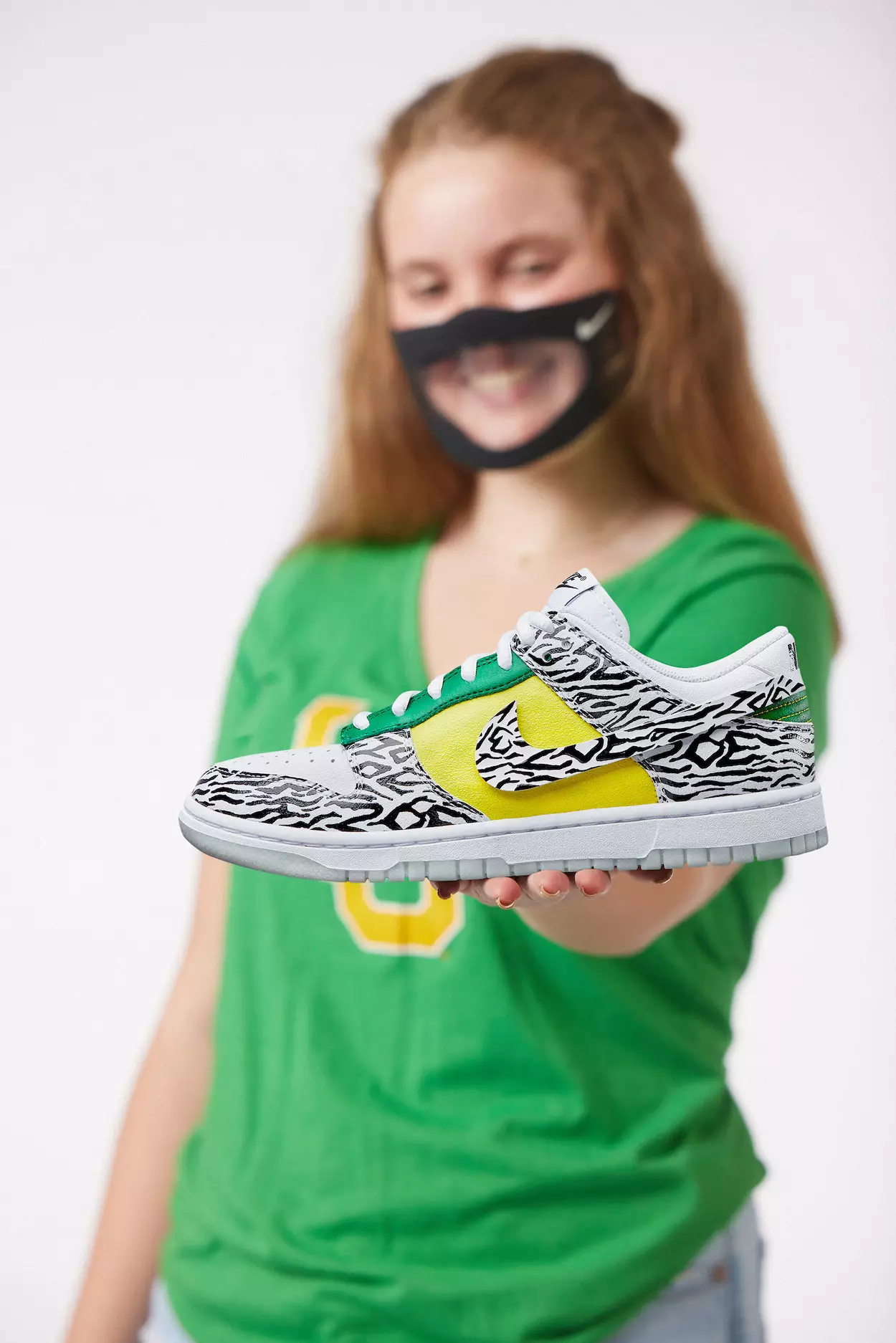 Датум на објавување Zoe Taaffe Nike Dunk Low Doernbecher 2022 година