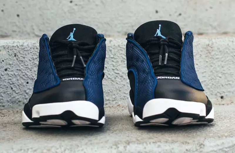 Courageux Bleu Jordan 13 Faible