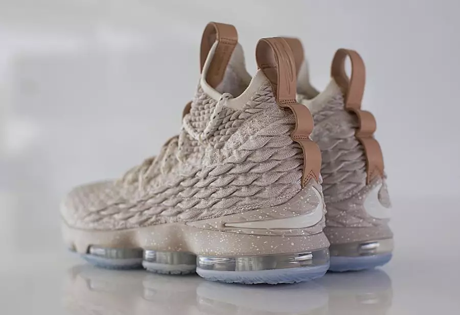 Fantasma Nike LeBron 15 String Tan 897648-200