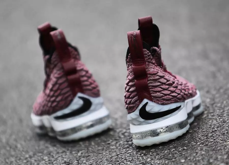 Nike LeBron 15 Wijn 897649-201