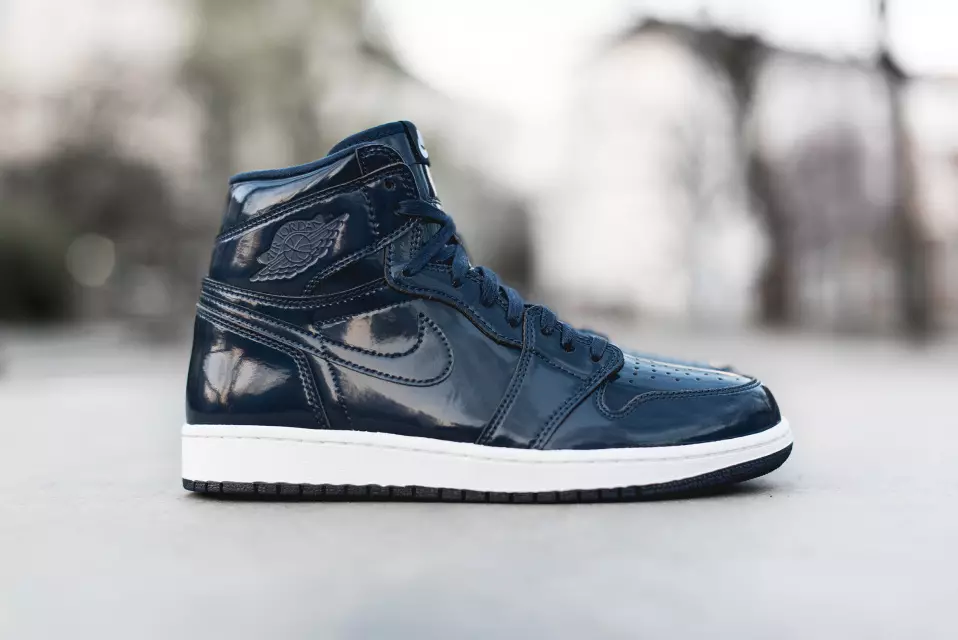 АБНАЎЛЕННЕ: Dover Street Market x Air Jordan 1 Дата выпуску