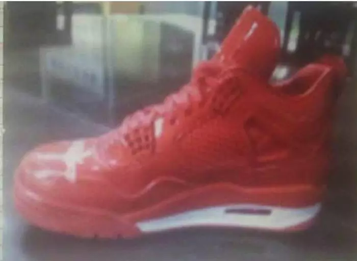 Air Jordan 11LAB4 Aħmar