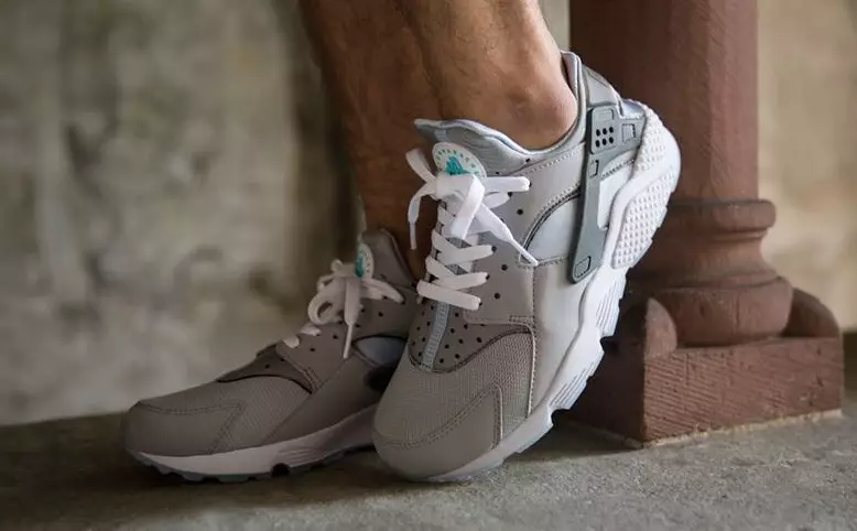 Nike Air Huarache Mag Marty McFly Wolf Gray