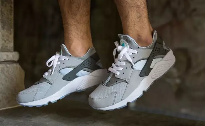 Nike Air Huarache Mag Marty McFly lobo gris