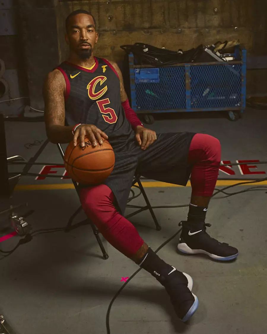 „Nike“ pristato NBA pareiškimų uniformas 44166_23