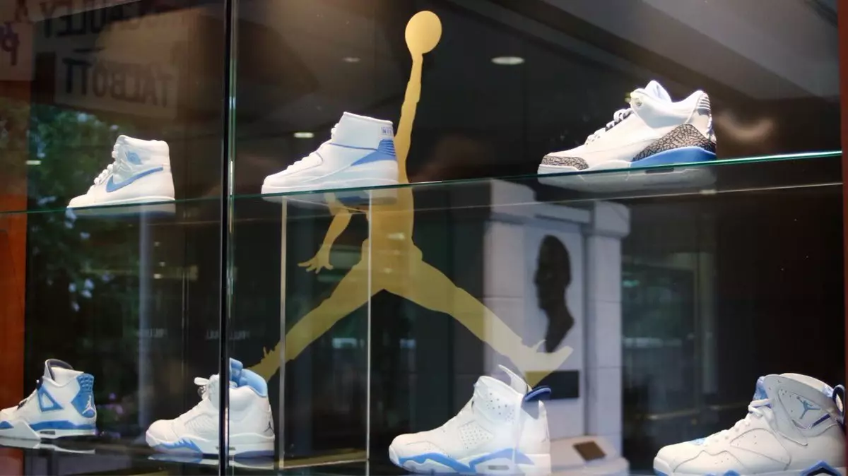 Collezione retrò Air Jordan UNC