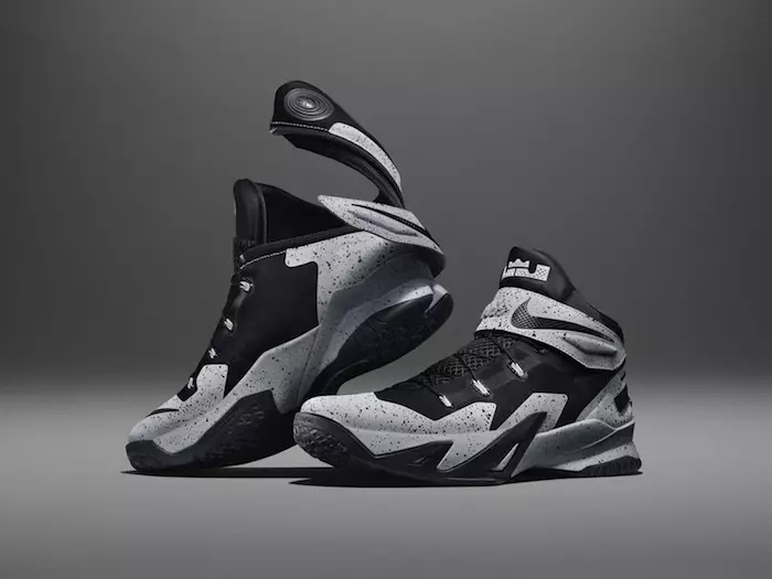 Nike LeBron Soldier 8 FlyEase