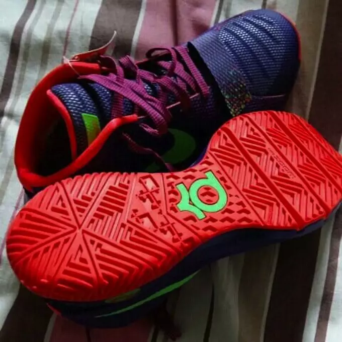 Nike KD Trey 5 III Nerf Lila Infraröd Lime