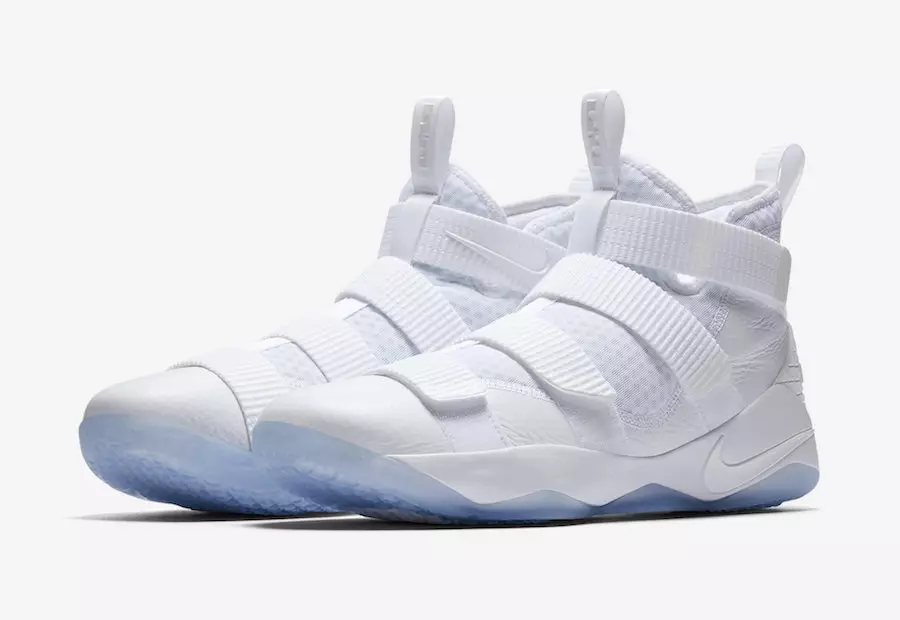 Nike LeBron Soldier 11