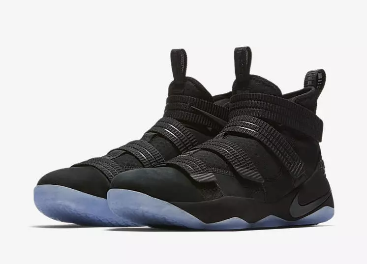 Nike LeBron Soldier 11 Berusaha untuk Kehebatan 897646-001