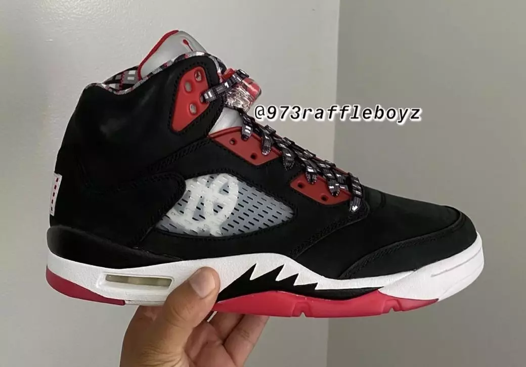 Një vështrim më i afërt në Miqtë dhe Familjen Air Jordan 5