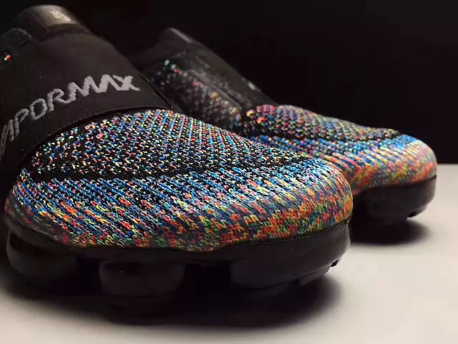 Многоцветный ремешок Nike Air VaporMax 883275-400