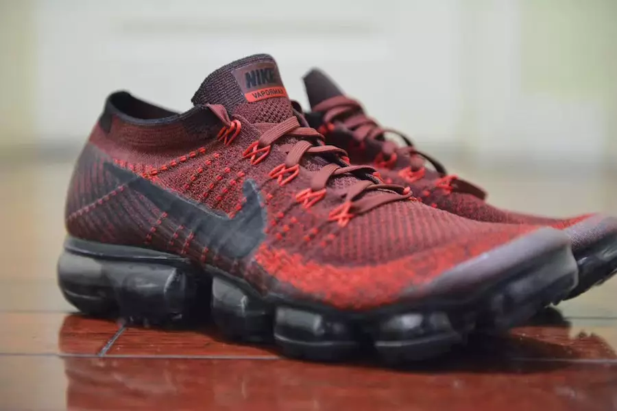 Nike Air VaporMax אדום עמוק 849558-601