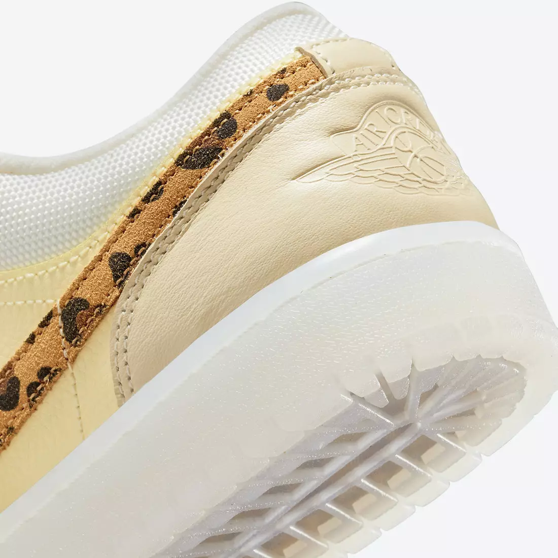 تاریخ انتشار Air Jordan 1 Low SNKRS Day Leopard DN6998-700