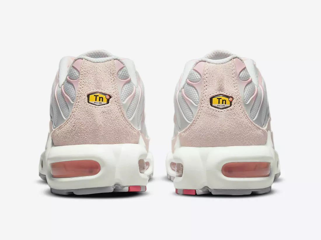 تاریخ انتشار Nike Air Max Plus White Pink DM3037-100