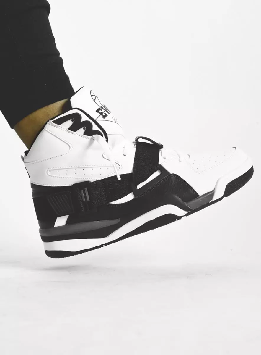 Ewing Concept White Black