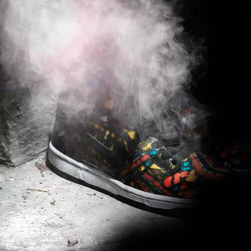 Ұғымдар Nike SB Holy Grail жинағы