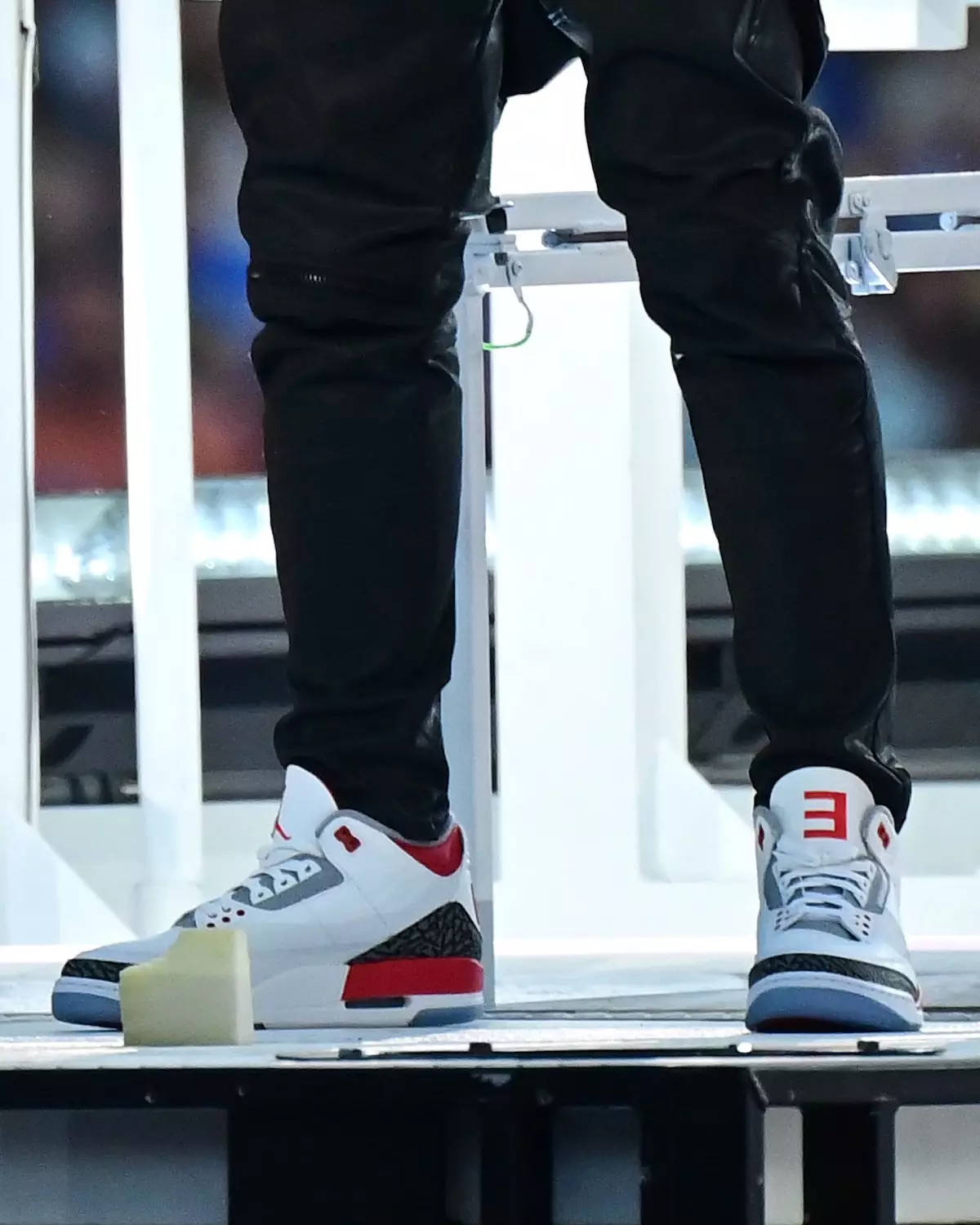 Eminem Air Jordan 3 Ateş Kırmızısı İnce Gölgeli Süper Kase PE