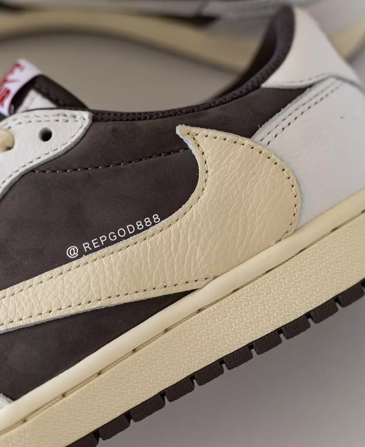 تاریخ انتشار Travis Scott x Air Jordan 1 Low OG Reverse Mocha