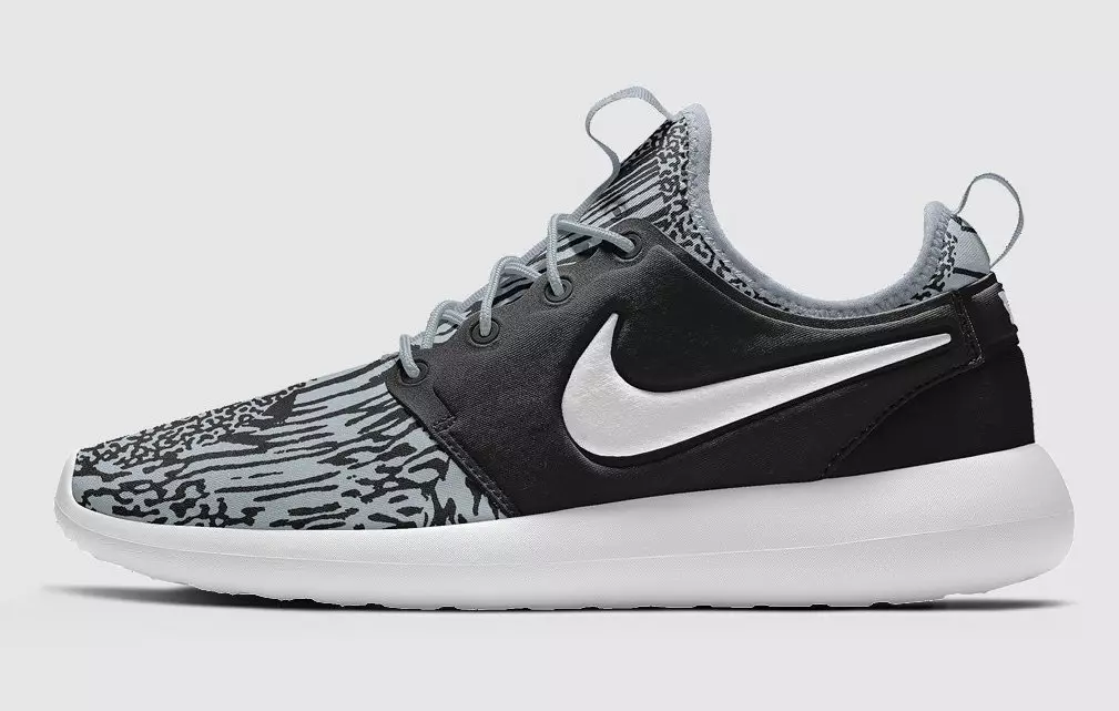 NIKEiD Roshe Zwee