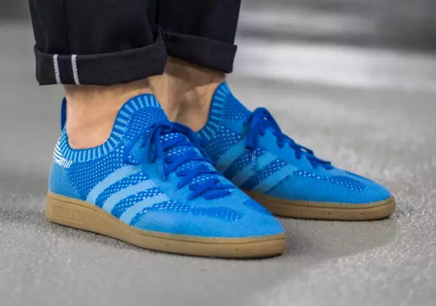 როგორ გამოიყურება adidas Spezial Primeknit ფეხზე