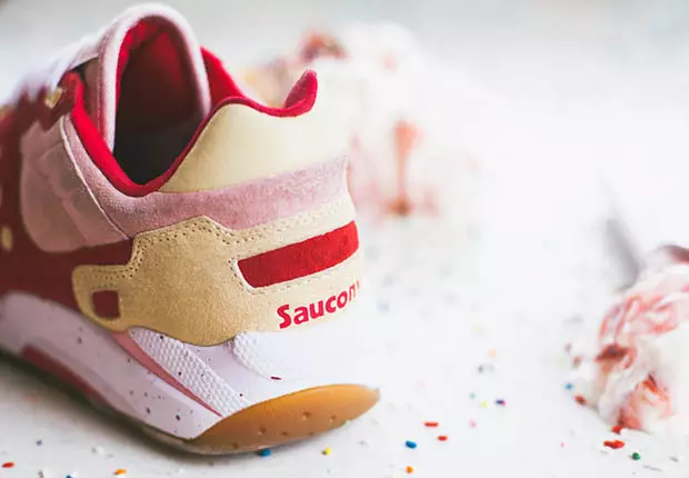 Saucony G9 शैडो 5 वेनिला स्ट्राबेरी