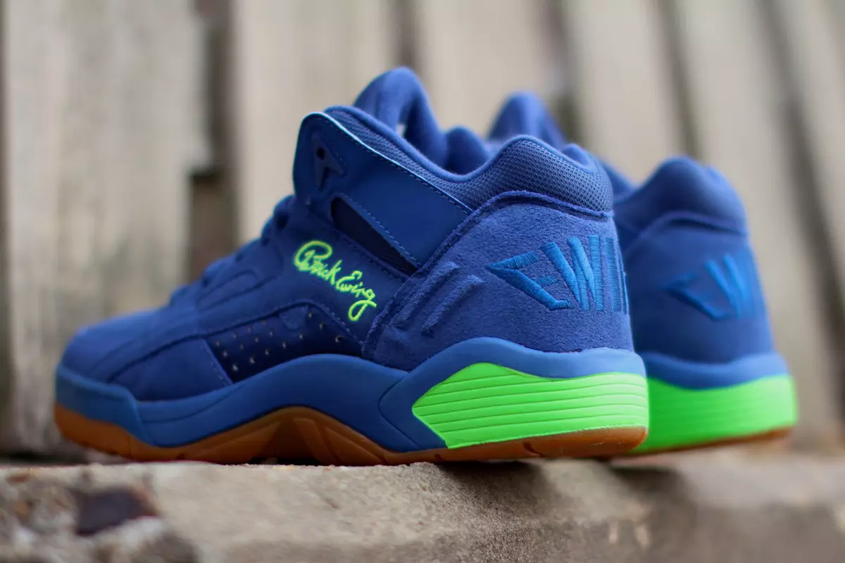 Ewing-Wrap-Dutch-Blue-1