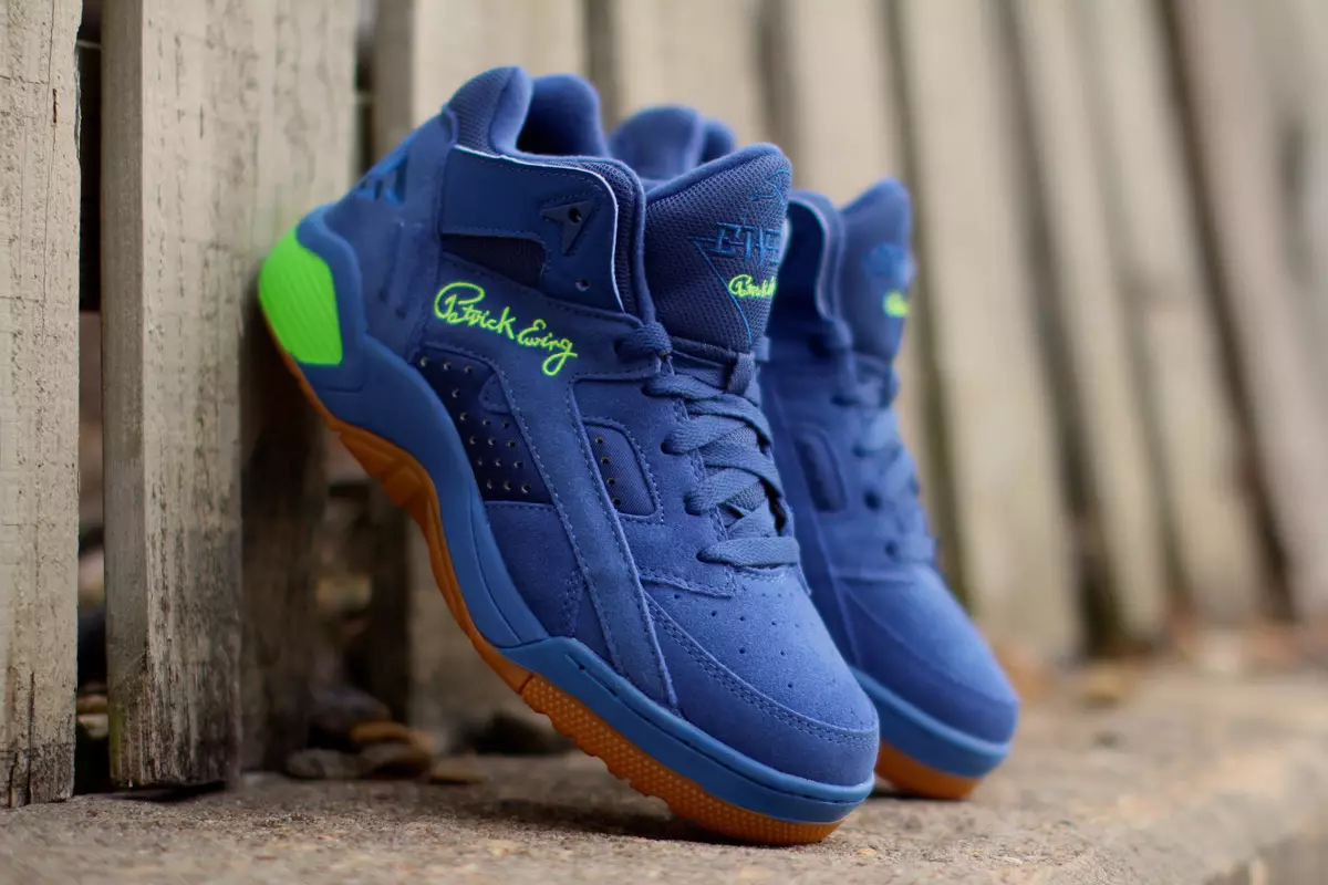 Ewing-Wrap-Dutch-Blue-3