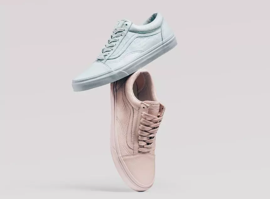 Enobarvna usnjena torbica Vans Old Skool