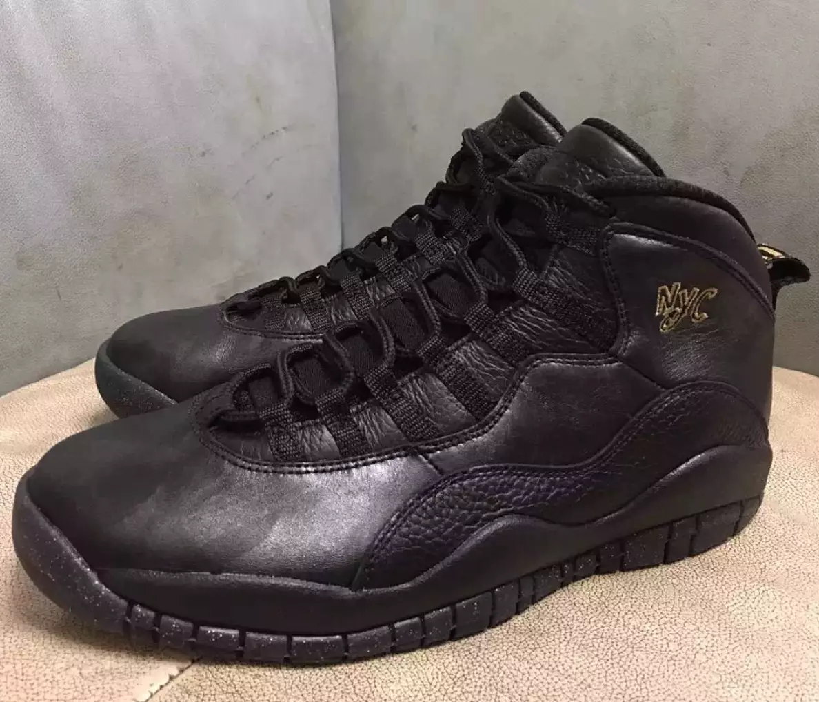 حزمة Air Jordan 10 NYC مدينة نيويورك