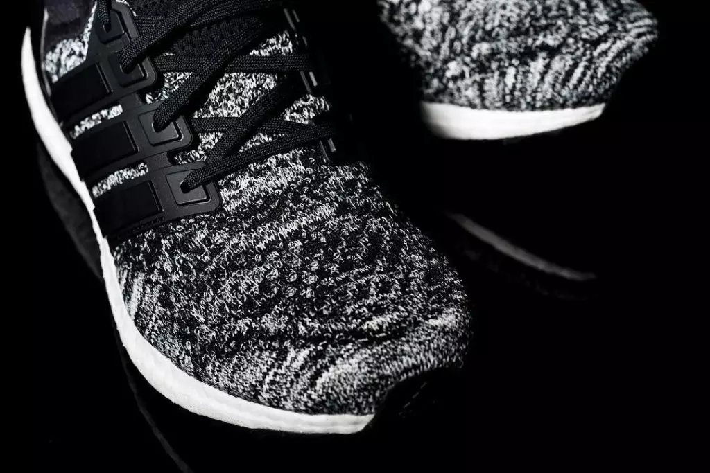 Hüküm süren Şampiyon adidas Ultra Boost