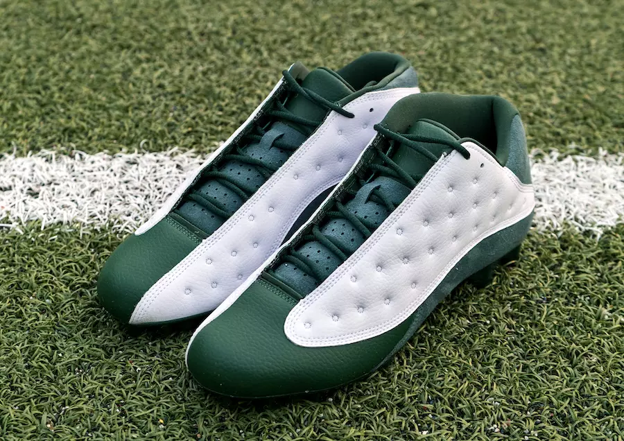 Jordan Mark Sportler Fir Debut personaliséiert Air Jordan 13 PE Cleats PE Dëse Weekend 46969_6