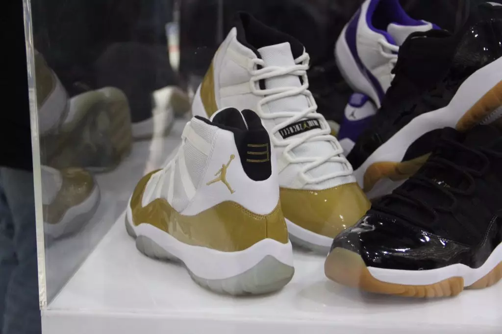 Air Jordan 11 CP3 Blanco Oro