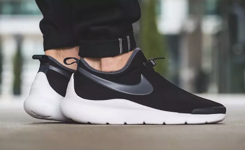 Nike Aptare ant kojų