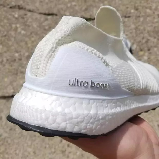 Adidas Ultra Boost Uncaged sem cadarços