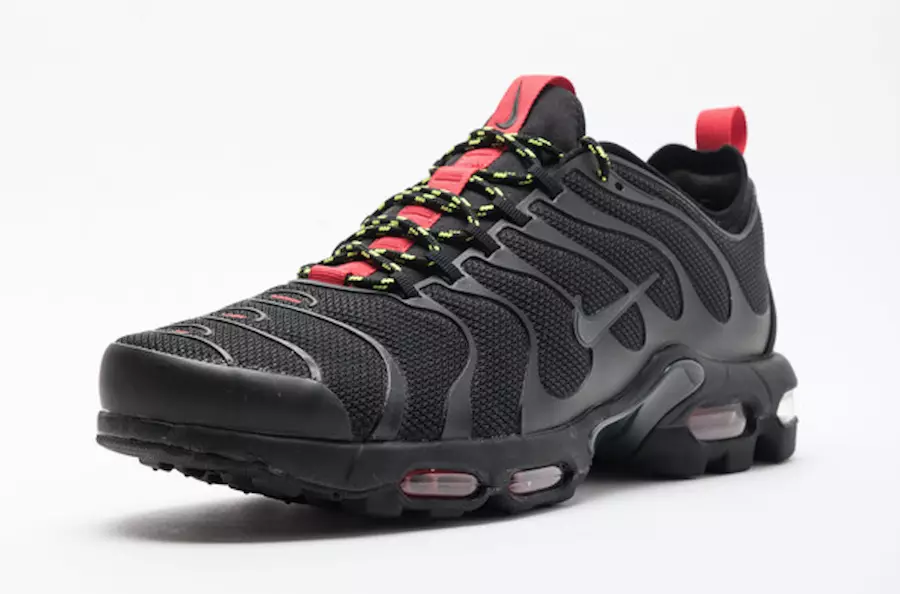 Nike Air Max Plus TN Ultra qora va antrasit ranglarda keladi 47211_1