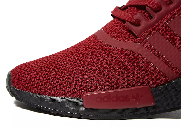 アディダス NMD R1 ブラック ブースト