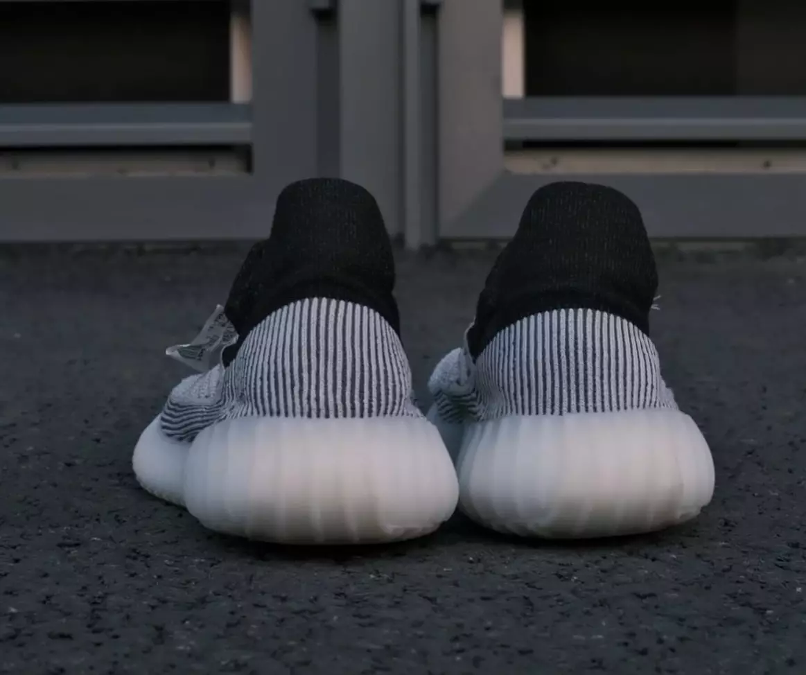 adidas Yeezy Boost 350 V2 CMPCT Panda шығарылым күні