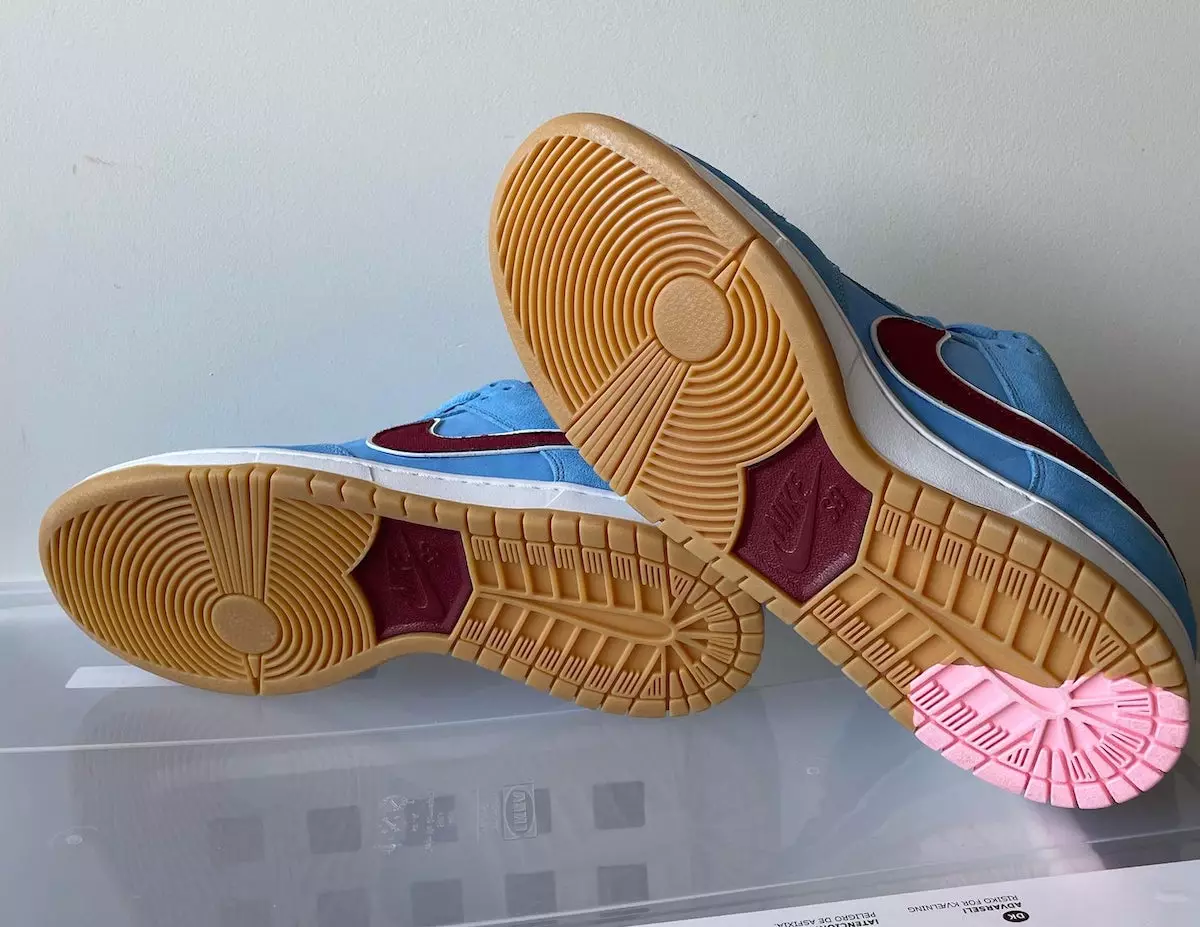 Nike SB Dunk Low Phillies Bubblegum University Blue Team Red Tanggal Rilis