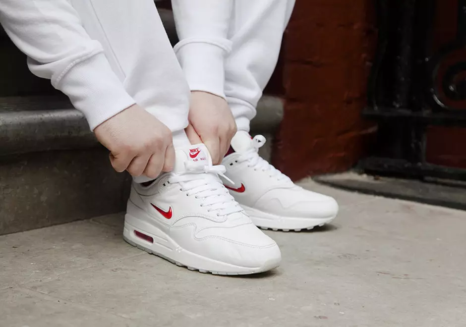 Nike Air Max 1 Jewel Swoosh Hvit Rød 2017 Retro