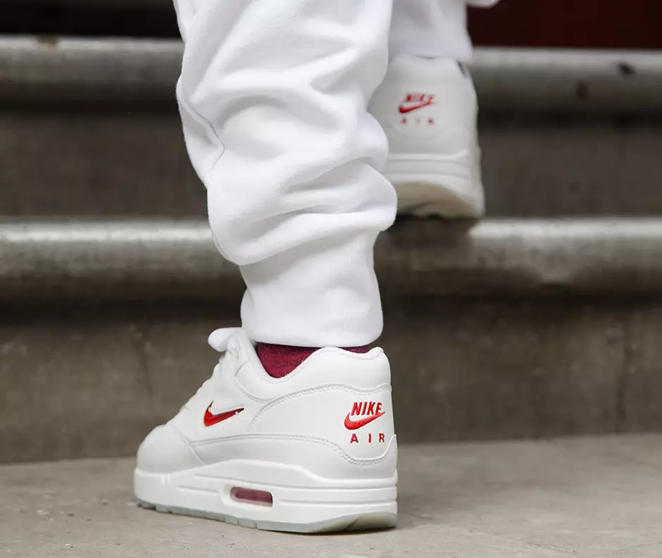 Nike Air Max 1 Jewel Swoosh Hvit Rød 2017 Retro