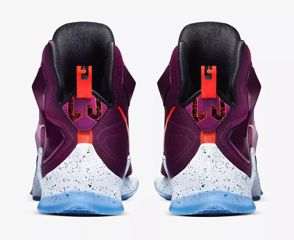 LeBron 13 Kirjoitettu tähtiin