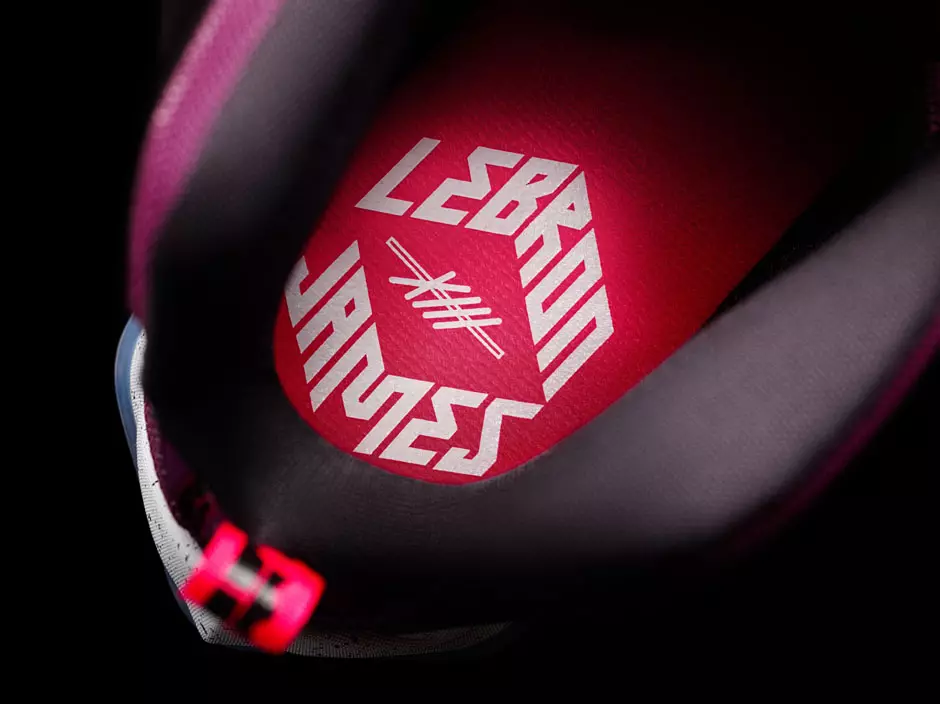 Escrit a les Stars Nike LeBron 13