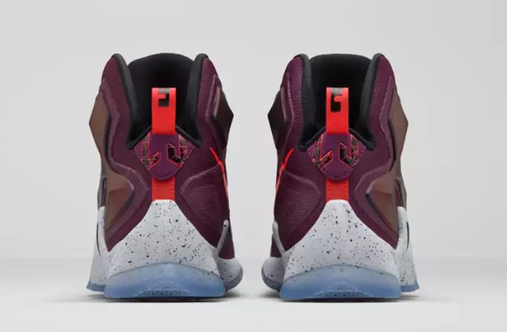 Написано в Stars Nike LeBron 13