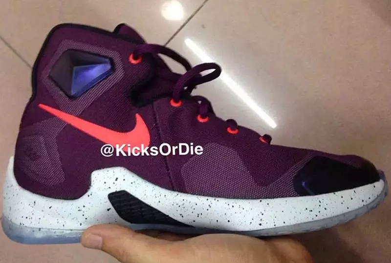 Nike LeBron XIII 13 Orta giləmeyvə