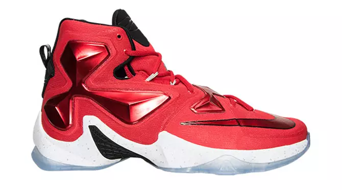 Nike LeBron 13 cuas ar shiúl