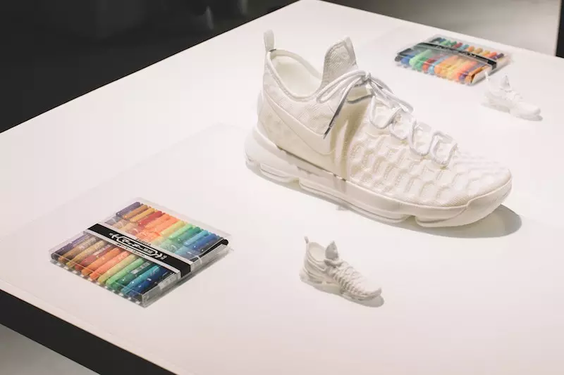 Kevin Durant Nike 852 x KD Ausstellung